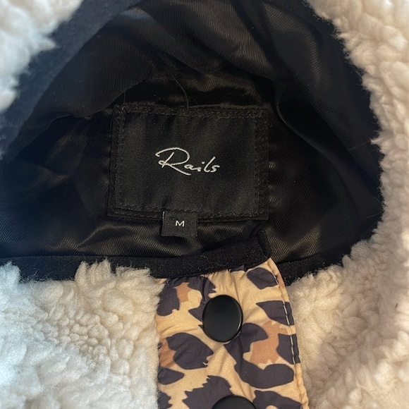 Rails Dean Fuzzy Ivory Sherpa Leopard Print Mix Trim Full Zip Jacket Size Medium - Picture 5 of 10